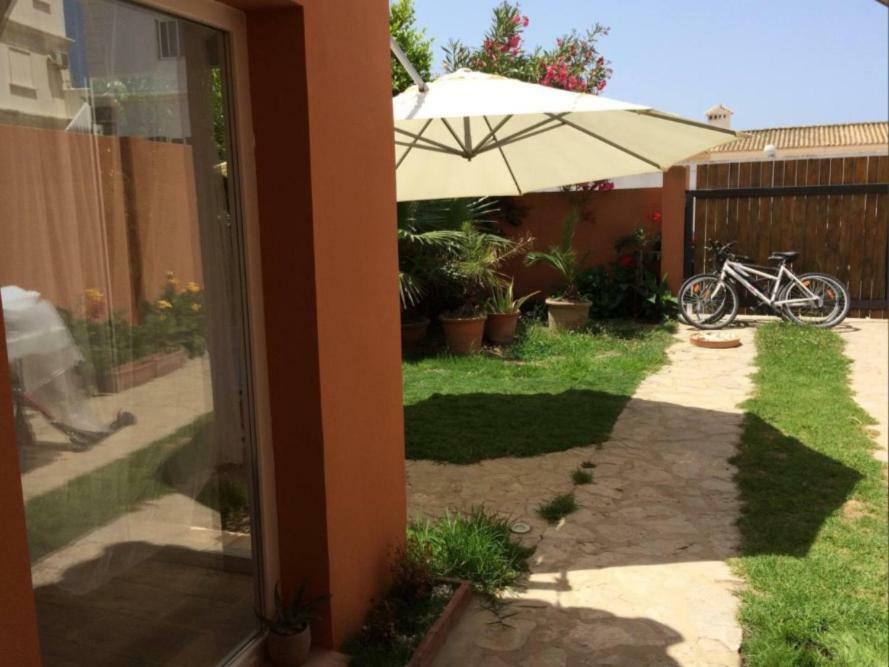 Beach Apartment Garden And Wifi ตาริฟา ภายนอก รูปภาพ